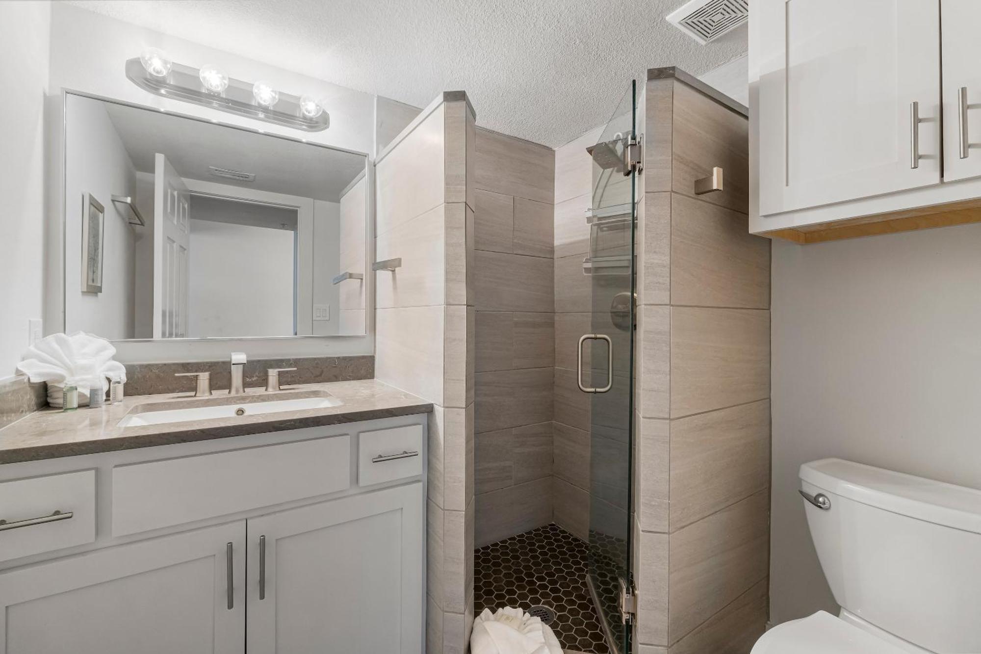 Pelican Beach Resort By Panhandle Getaways Destin Rum bild