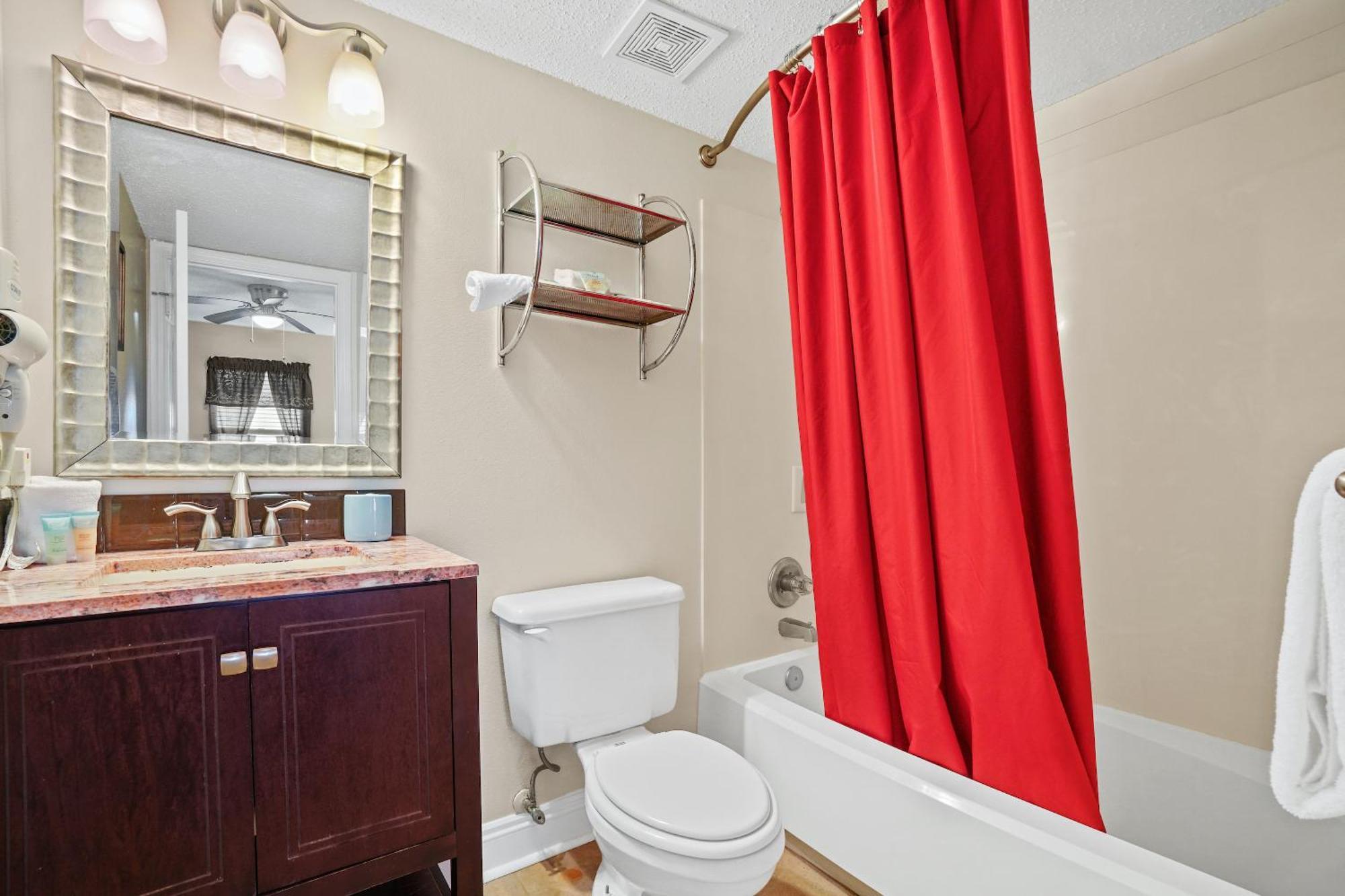 Pelican Beach Resort By Panhandle Getaways Destin Rum bild